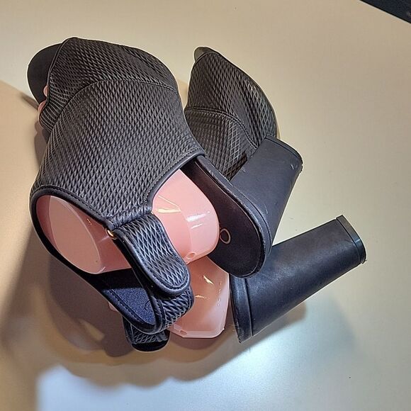 CATO BLOCK HEEL ANKLE VELCRO STRAP CLOSURE WOMEN"S OPEN TOE SANDAL - Picture 15 of 15